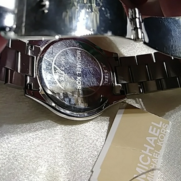 MK 3178 Silver Watch - Picture 3 of 6